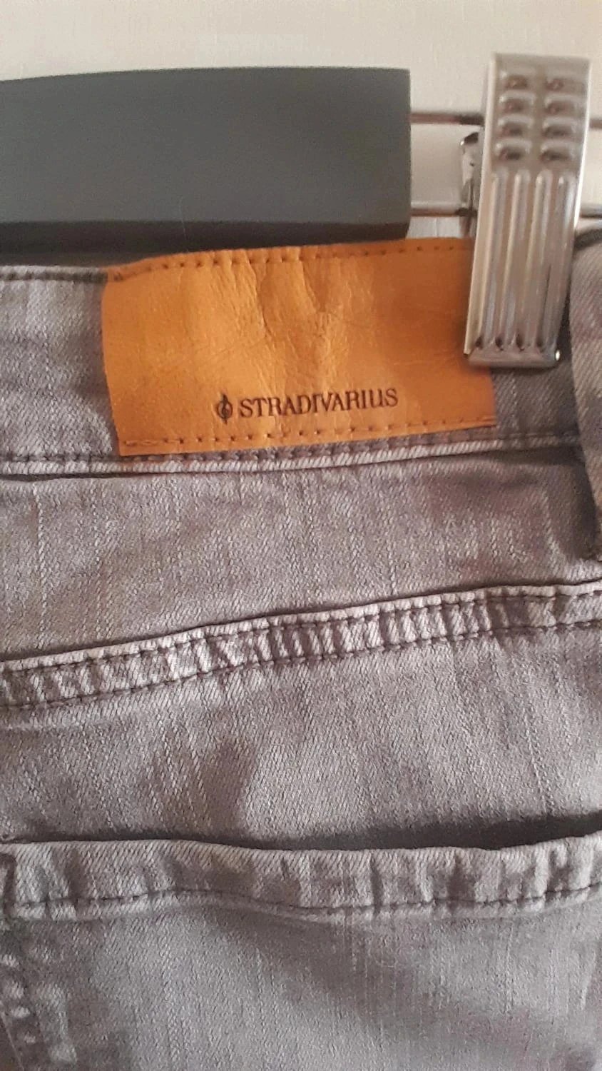 Jeans de color gris, Talla 36, Marca Stradivarius – photo 7